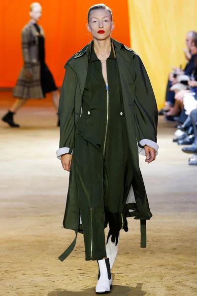 Look 39